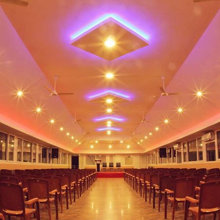 Jannah Residency Hotel Мунар Екстериор снимка
